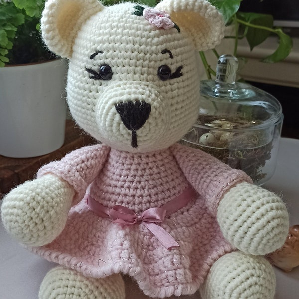 Nounours amigurimi rose fais au crochet