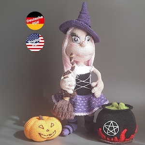 Halloween Hexe Natascha Häkelanleitung PDF | Amigurumi Hexe mit Kürbis, Hexenkessel & Besen | Herbst Deko häkeln