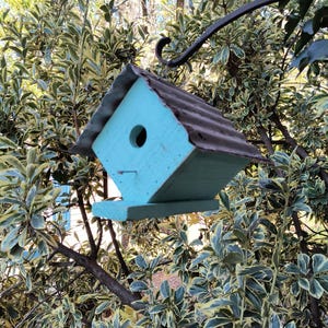 Classic Birdhouse Bird House Amish Hand Made Primitive NEW Wren House Light Blue