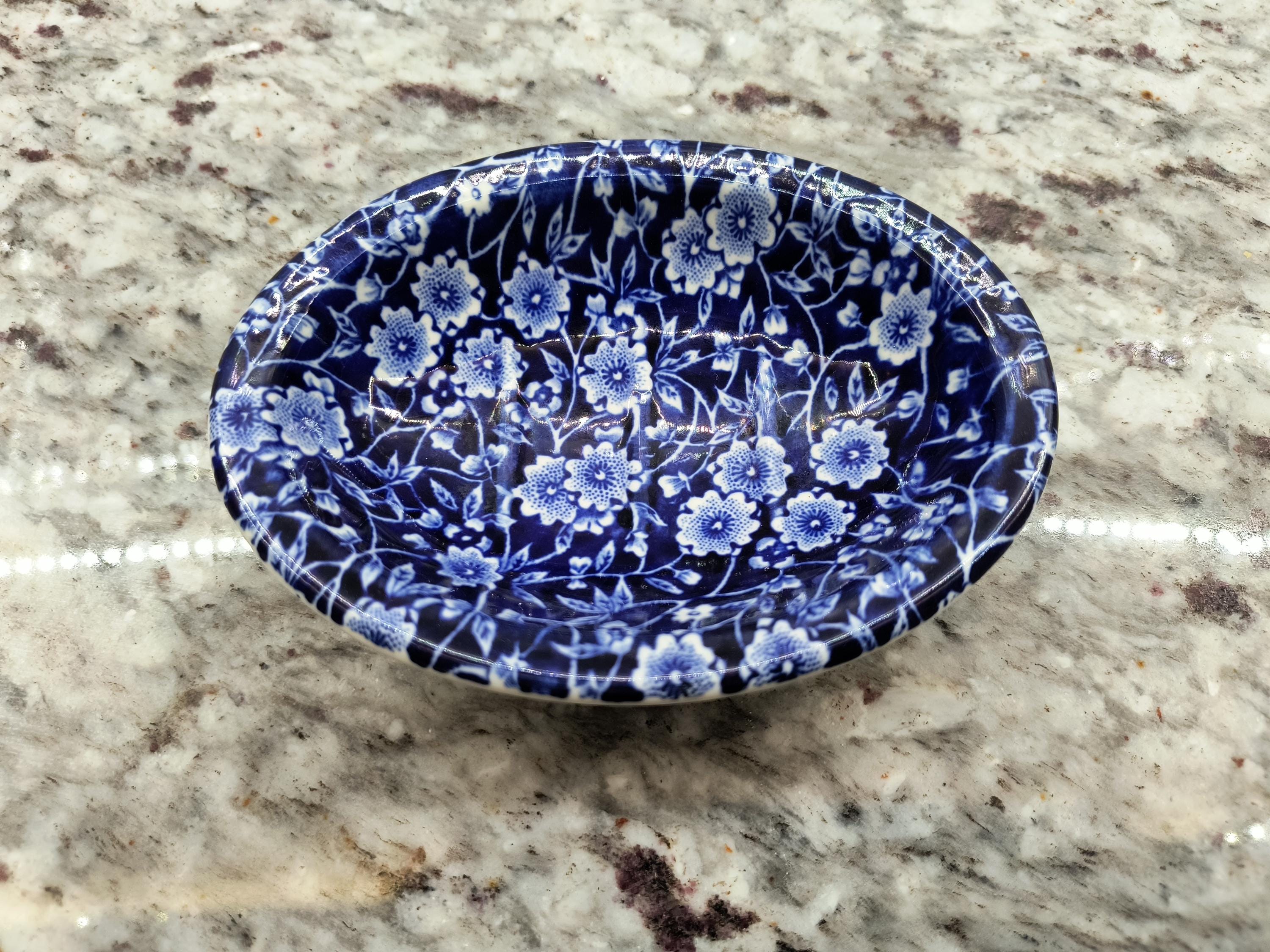 Burleigh Dark Blue Calico バタ-デイッシュ Burleigh} Blue Calico :: Plate :: Medium 8.5