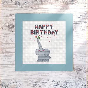 Modèle simple de carte de voeux d'anniversaire d'éléphant au point de croix pour le téléchargement immédiat de petit éléphant mignon de DIY avec la fleur