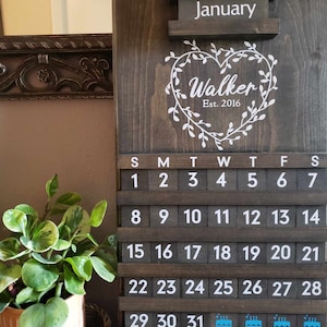 Family Name Wood Perpetual Calendar Heart Wedding Gift Wooden Last Name Vintage Modern Wall Calendar Housewarming Personalized Anniversary