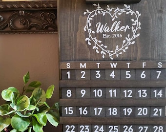 Family Name Wood Perpetual Calendar Heart Wedding Gift Wooden Last Name Vintage Modern Wall Calendar Housewarming Personalized Anniversary