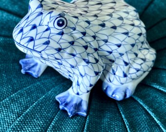 Andrea by Sadek WHIMSICAL FROG Figurine: Blue FISHNET Motif ~ Herend Style ~ Handpainted in Thailand
