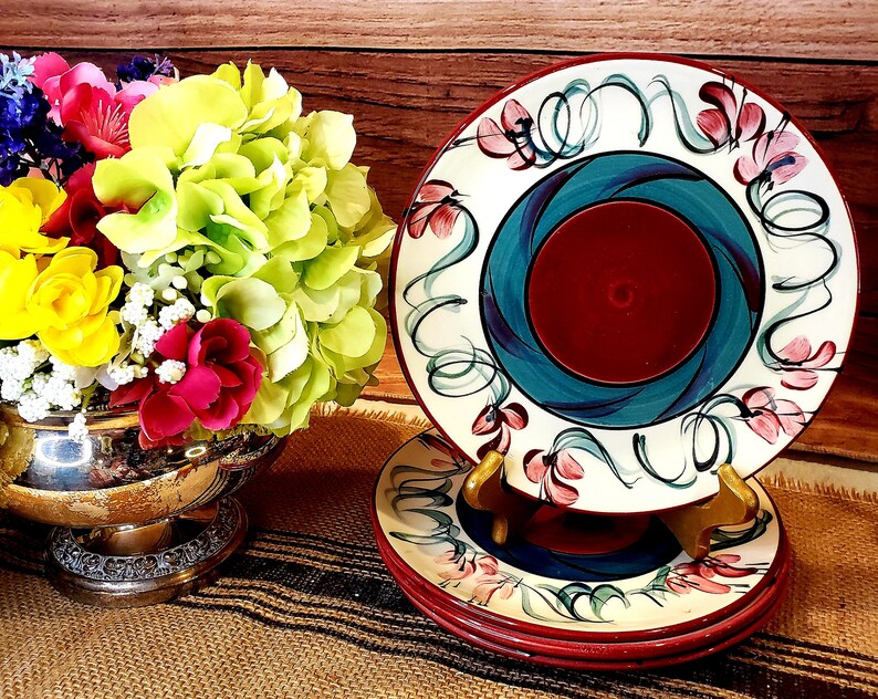 Vintage 1992 Gail Pittman Pottery, Hand Painted Red Grapevine Pattern