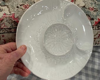 BOHEMIAN EMBOSSED ARTICHOKE Serving Plates ~ Set of 4 (Unmarked)