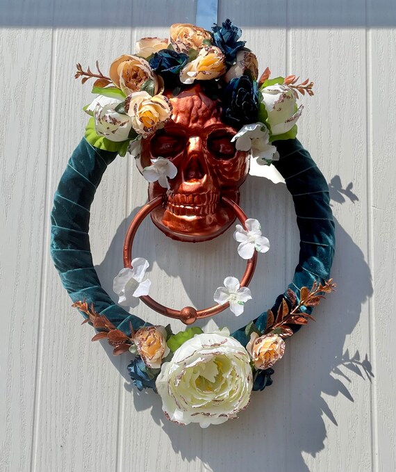 Skull Door Knocker Wreath. Etsy