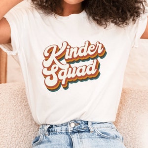 Retro Kinderstaffel Shirts für Kindergartenlehrer, Back to School Shirt, Geschenk für Lehrer, Lehrer Shirt, Erster Schultag Shirt