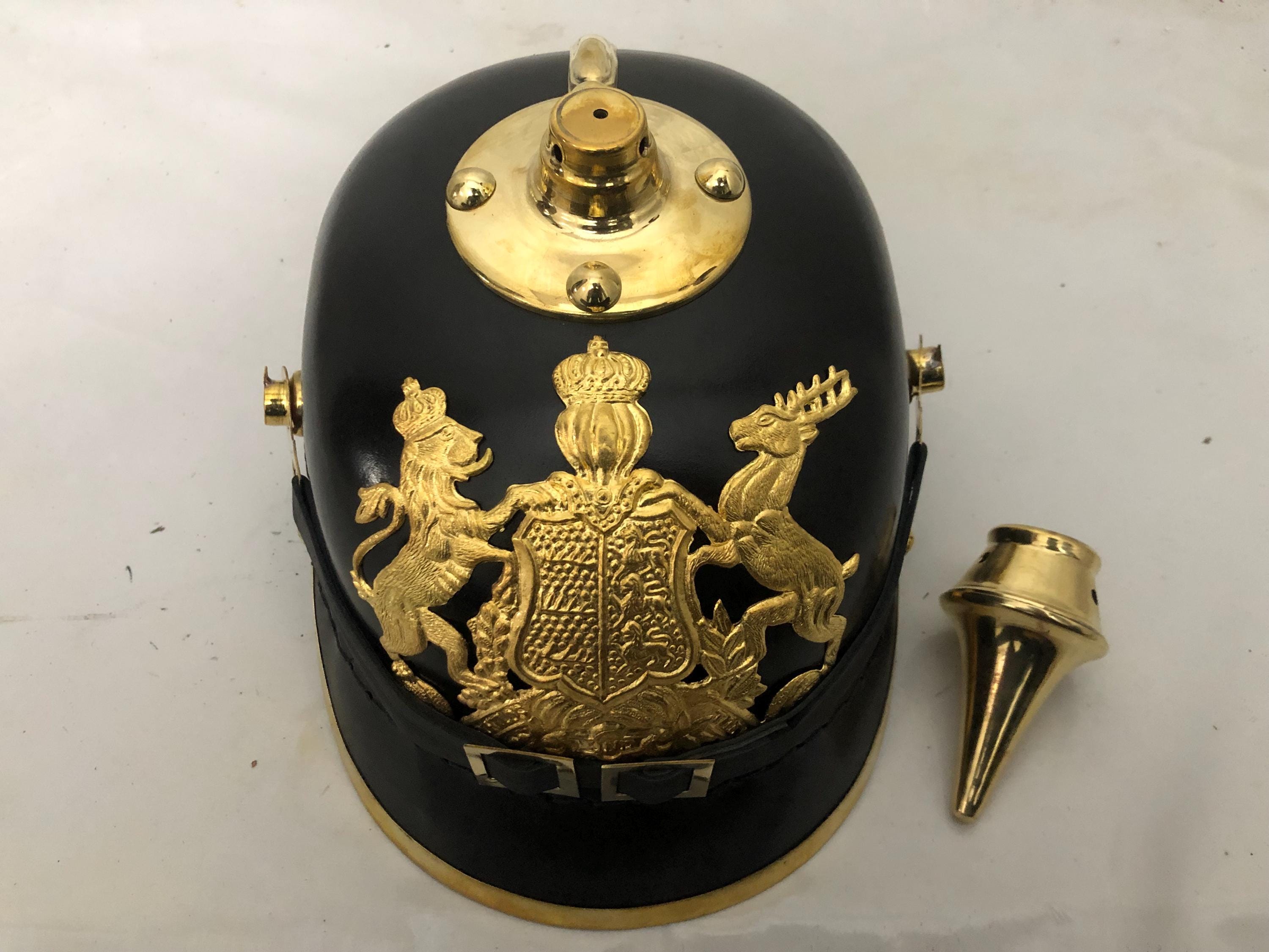 ドイツ プロイセン ピッケルハウベ ヘルメット、大人用帝国将校用