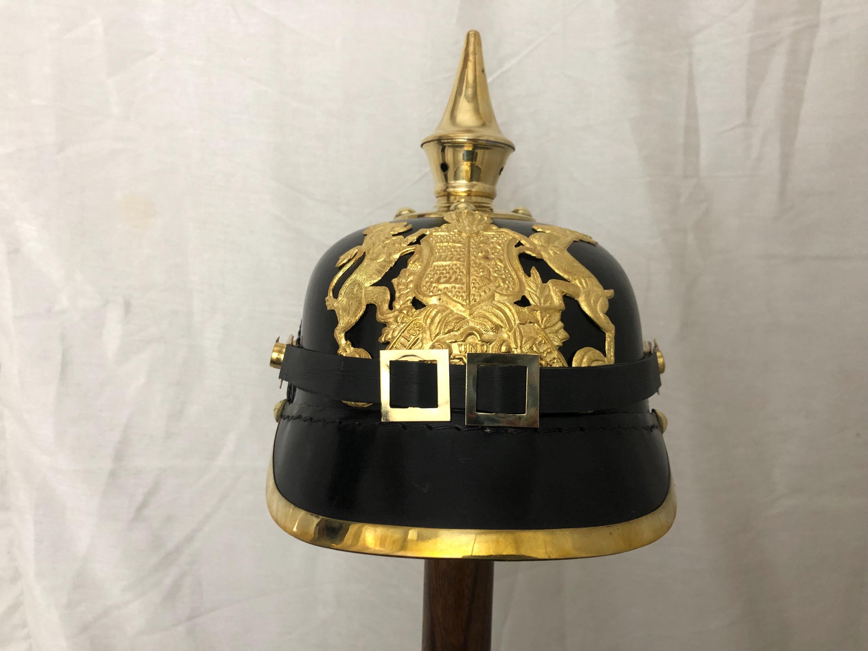 ドイツ プロイセン ピッケルハウベ ヘルメット、大人用帝国将校用
