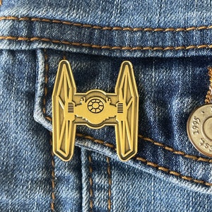 Insignia de pin Tie FightR
