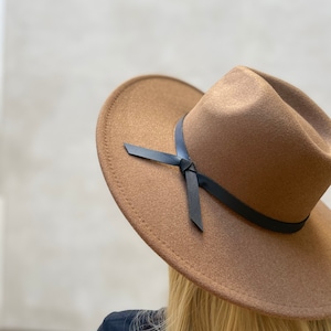 Vegan Felt Fedora Hat with Faux Leather Band ,Fashion Hat, Fall Hat,Bridesmaid Gift, Bridal Party Hat,Stylelish Hat