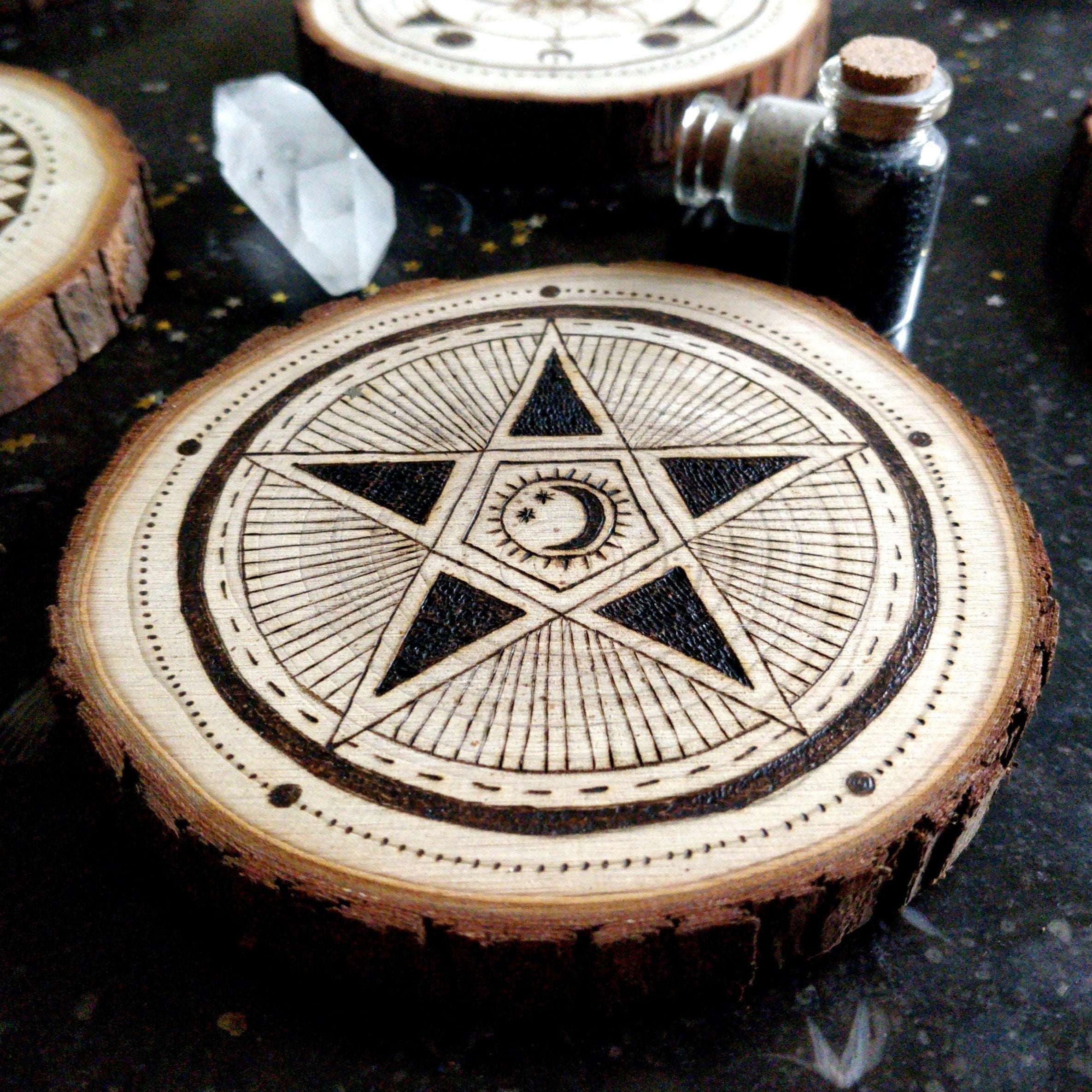 Sous-Verre en Bois Pyrogravé, Tranche de Pyrogravée, Décoration Autel, Sorcellerie, Occulte, Ésotéri