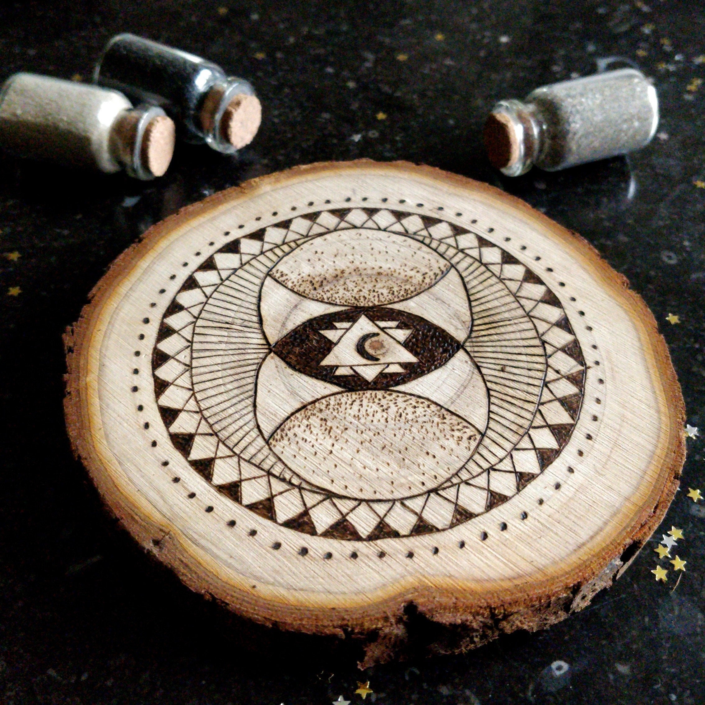 Sous-Verre en Bois Pyrogravé, Tranche de Pyrogravée, Décoration Autel, Sorcellerie, Occulte, Ésotéri