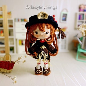 Poupée amigurumi grise chibi, modèle PDF de poupée amigurumi en anglais (terme américain)