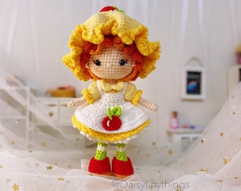 Amigurumi Dolce bambola Apple Inspired, modello PDF per bambola amigurumi della frutta in inglese