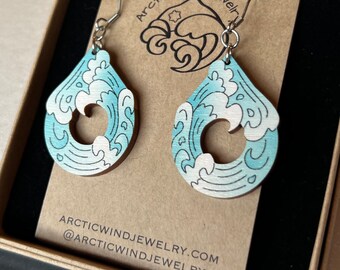 Arctic Drop Wave Turquoise Wooden -earrings