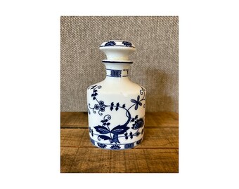 Vintage Vienna Woods Blue Onion Pattern Decanter