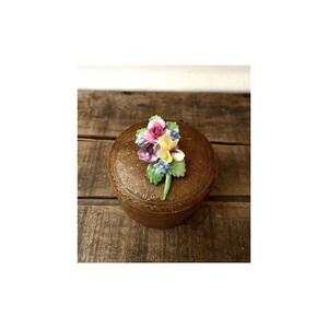 Adderley Floral bouquet pin