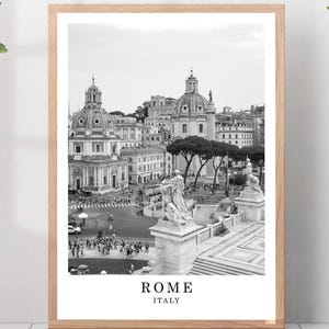 Stampa di viaggio di Roma Foto di Roma in bianco e nero Colonna di Traiano Punto di riferimento della città di Roma Poster Decorazione murale di Roma Poster Regalo
