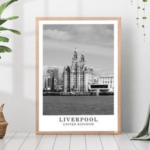 Photo en noir et blanc de la ligne d&#39;horizon de Liverpool, Liverpool Royal Liver Building, monument historique de Liverpool, photo de voyage