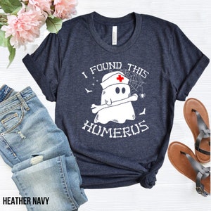Ho trovato questo regalo camicia omero per infermiere, camicia infermiera Nicu, abbigliamento scuola infermieristica, felpa infermiera Halloween, spettrale Er infermiera Tee