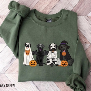 Bluza z czarnym labradorem na Halloween, bluza z psami duchów, pies na Halloween, koszulki na Halloween, sweter jesienny, upiorny sezon, prezent dla miłośnika psów