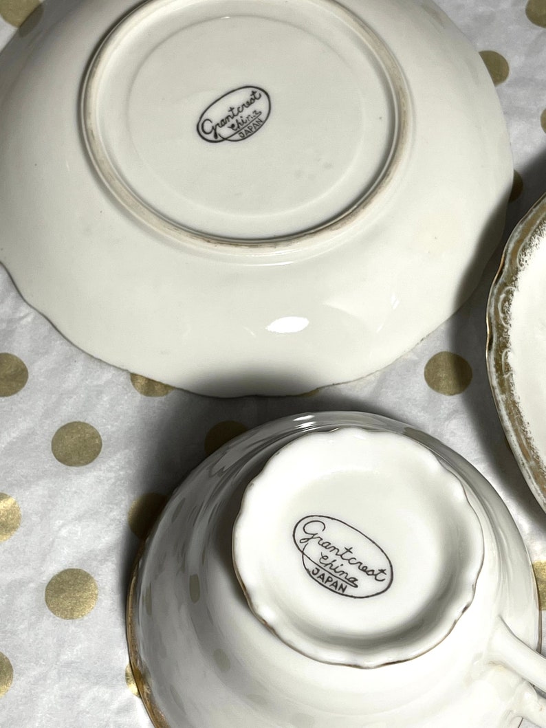 Wawel CASA ORO Cup & Saucer Set GOLD TRIM Multiple Available Embassy GODDESS Wawel CASA ORO Cup & Saucer Set GOLD TRIM Multiple Available Embassy GODDESS
