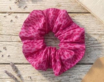 Pink Cheetah Scrunchie, Hot Pink Leopard Print Hair Tie
