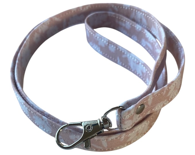 Dusty Pink Floral Fabric Lanyard – White Blossom Wildflower Neck Strap