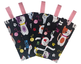 Quilted Fabric Bookmark – Cat & Yarn Print, Tab Top – Reader Accessory