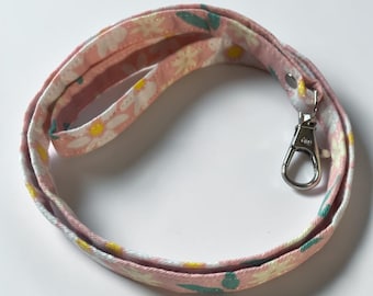 Pink Daisy Fabric Lanyard – Pastel Flower ID Badge Holder, Keychain Neck Strap