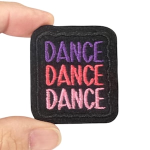 Broderad stryklapp med motiv av dans - Stöd din favoritdansare!