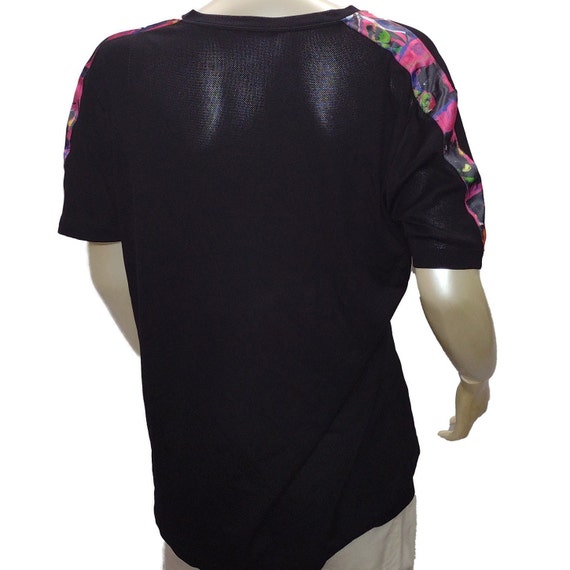 Versace Classic Sport T-Shirt Size M - image 5