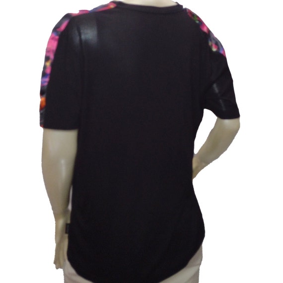 Versace Classic Sport T-Shirt Size M - image 4