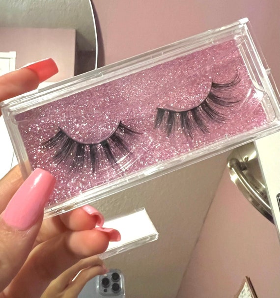 Lash cases deals