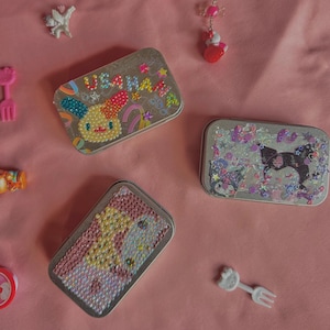 Sanrio Charakter Pillendosen | Handspiegel | Schmuckschachtel | Verblendet/Deko | Meine Melodie | USA | Kuromi | Geschenke für Sie | Bak Accesso