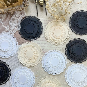 Set 9 gemengde gestanste papieren kleedjes voor creatieve junkjournaling, kaarten maken, scrapbooking en knutselen met papier