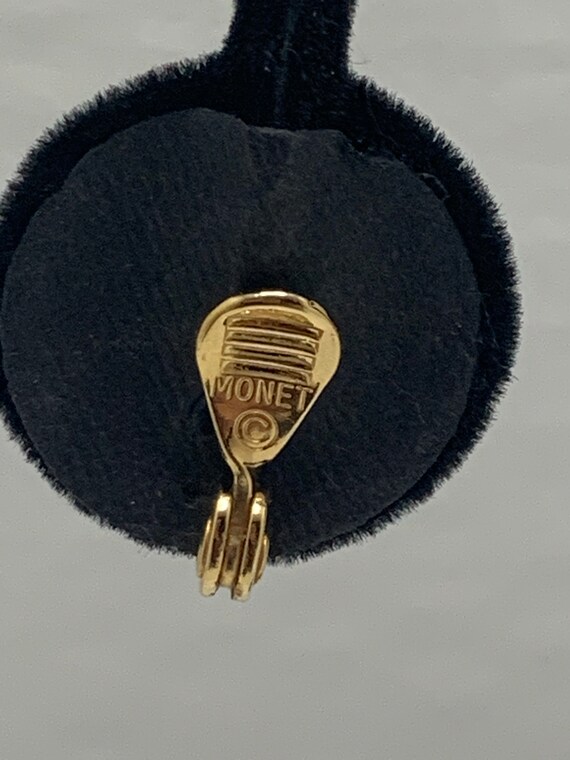 Monet Signed Rectangular shape, center faceted em… - image 5