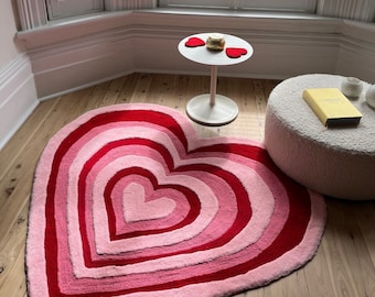 Home is where the Heart is - hand tufted rug