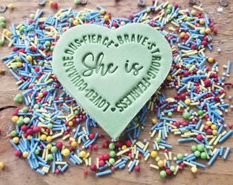 motivational heart embosser stamp - mom- mother day - personalized icing stamp - cupcakes - birthday - personalized cakes
