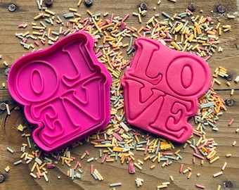 Love stamp and cutter - Birthday biscuits - personalized icing stamp - cupcakes - birthday - cookie cutter -valentines day