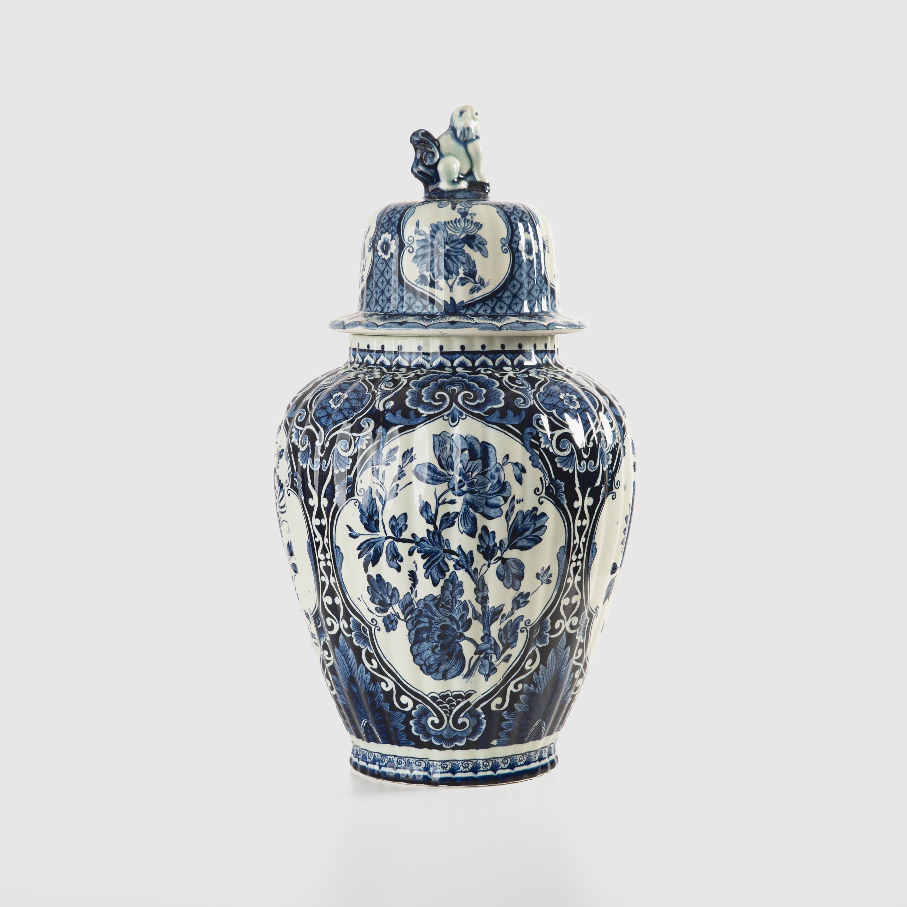 デルフトブルー ジンジャー；ロイヤルスフィンクスのフ−ドック壷、花