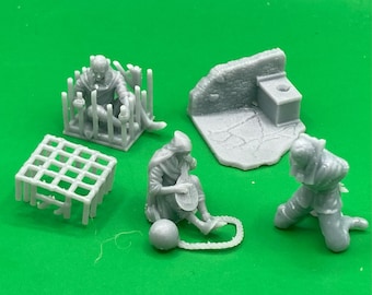 Prisoner (3 Variants Available) - Epic Miniatures