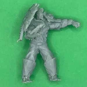 Battle Flamethrower (3 Variants Available) - Invictus Miniatures