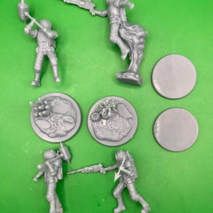 Pressure Diver (4 Variants Available) - Epic Miniatures