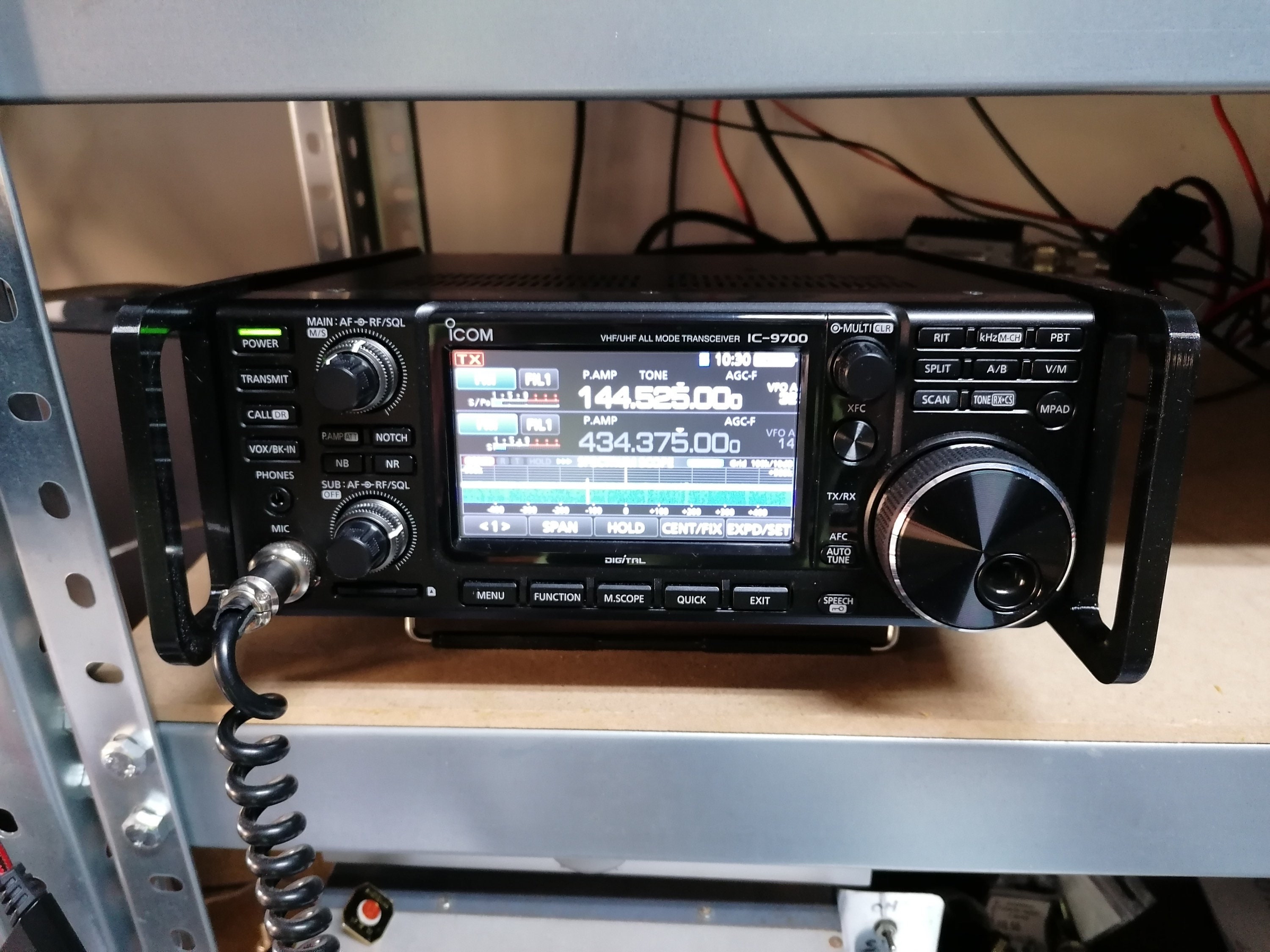 icom 718 amateur transceiver