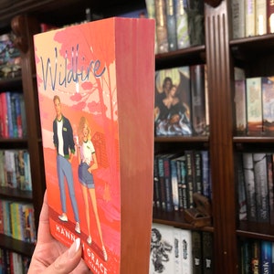Wildfire by Hannah Grace Painted Stenciled Edges - Custom stencilled sprayed edge book ends, booktok, book lover, romance book