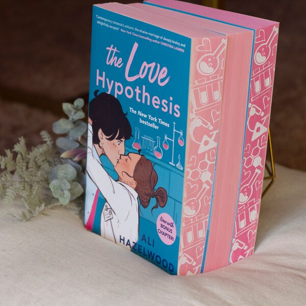 the love hypothesis dust jacket