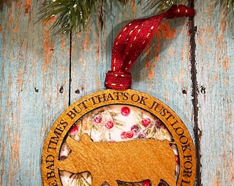 Adorno navideño de cerdo inspirado en DMB